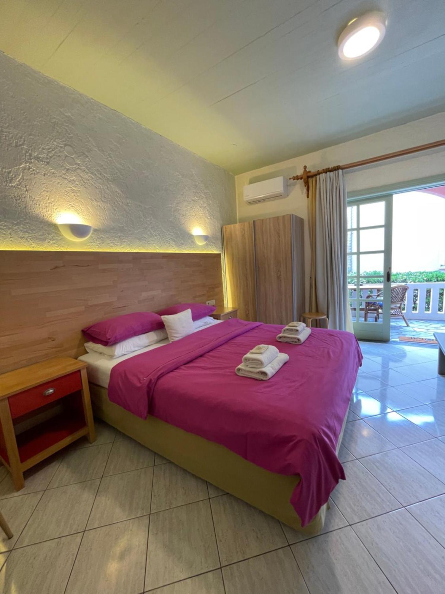 Villa Georgia Apartments & Suites Каламакі Номер фото