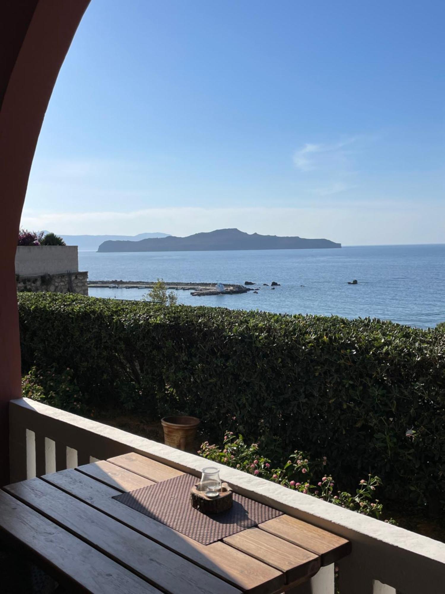 Villa Georgia Apartments & Suites Каламакі Номер фото